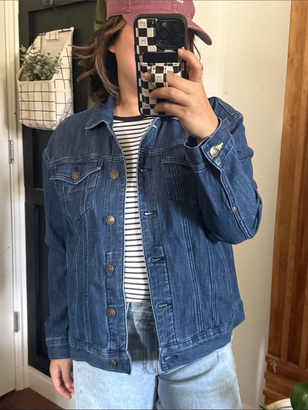 ANTHROPOLOGIE X Pilcro Farrah Relaxed Organic Cotton Denim Jacket. XS Run Big
